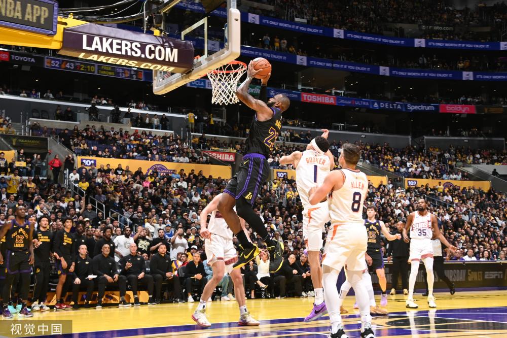 打了一个小 打了一个小