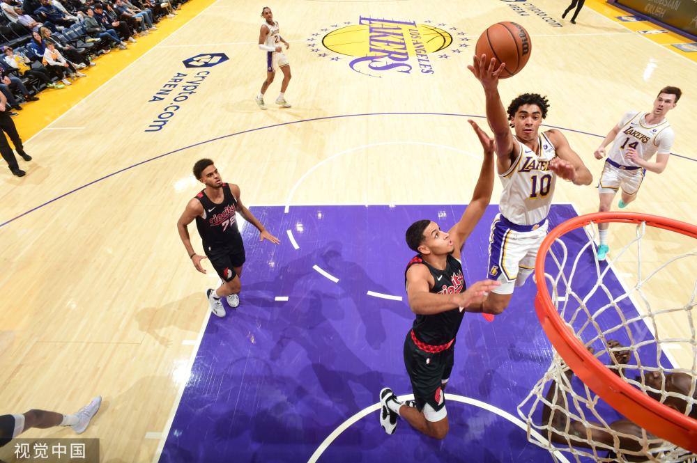 他通过让福 他通过让福