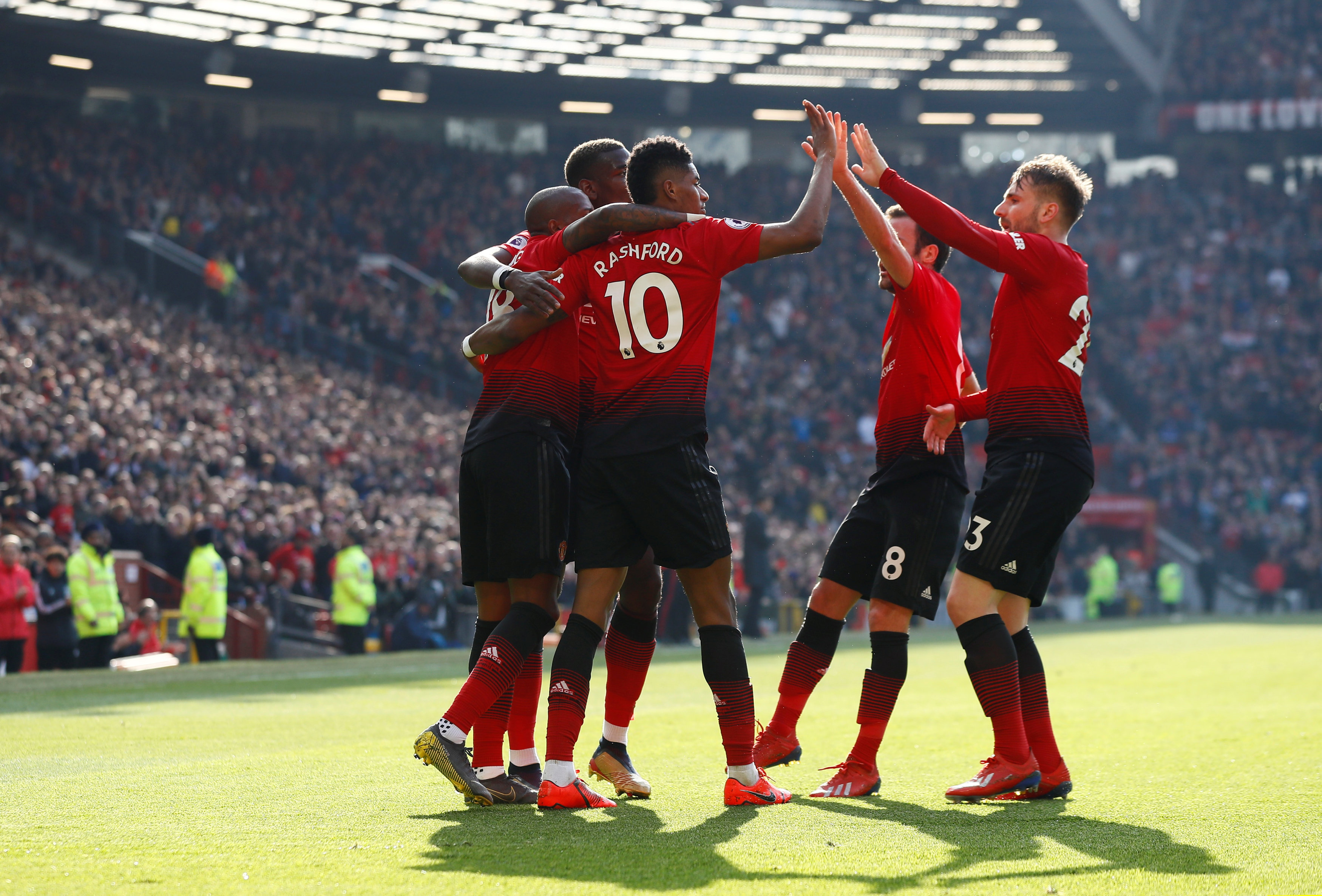 赛中脱颖而 赛中脱颖而