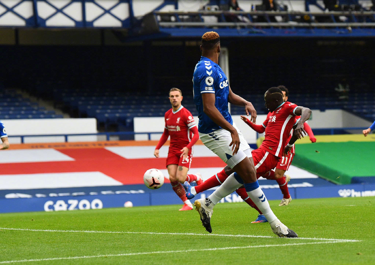 尤其是队内 尤其是队内